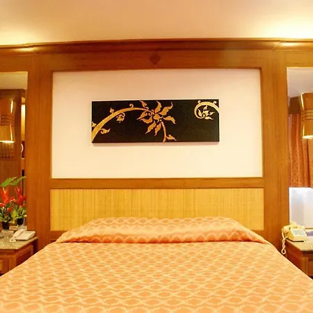 รายัล ทวินส์ พาเลซ โรงแรม