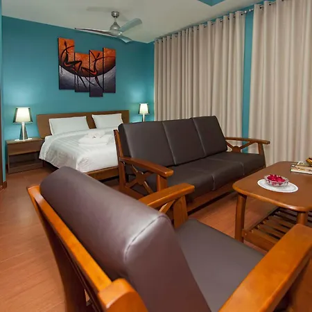 Garden Boutique 3*