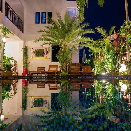 โรงแรม Swiss Paradise Boutique