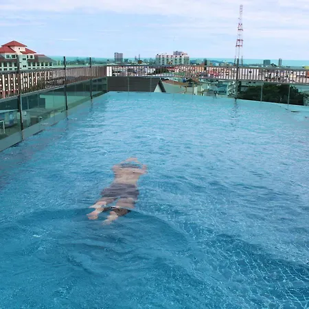 โรงแรม โนวา เอ็กซ์เพรส โฮเทล 4*