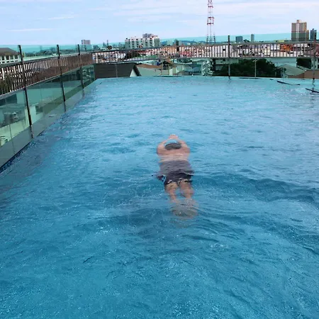โรงแรม โนวา เอ็กซ์เพรส โฮเทล