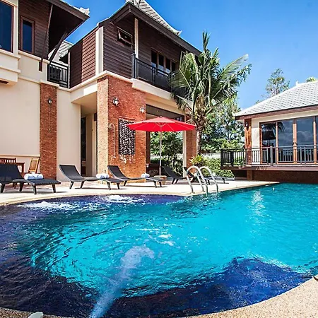 Beverly Thai House Pool Villa *