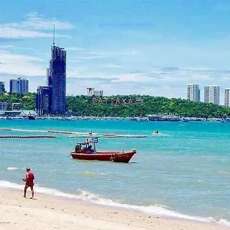 โรงแรม House Hotel Central Pattaya Pattaya