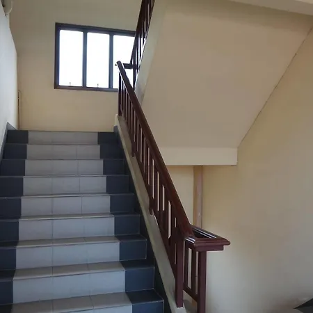 New Nikom Court Apartment Pattaya