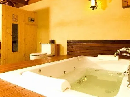 รีสอร์ท Chic+ Chill @eravana Pattaya
