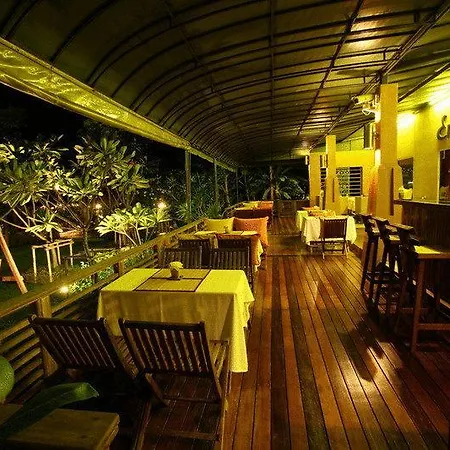 Chic+ Chill @eravana 4*