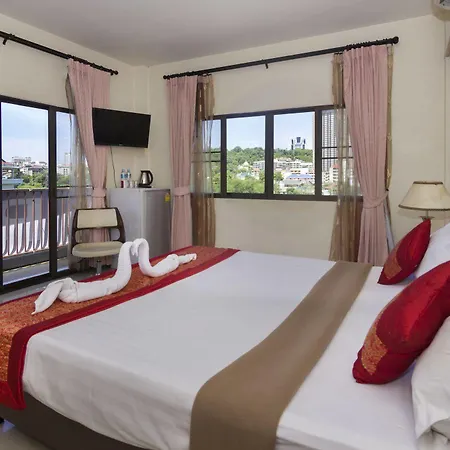 Royal Q & D โรงแรม Pattaya