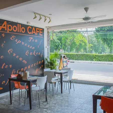 Apollo อพาร์ตโฮเทล 2*