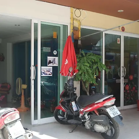 โรงแรม Oyo 75414 Kjs Pattaya