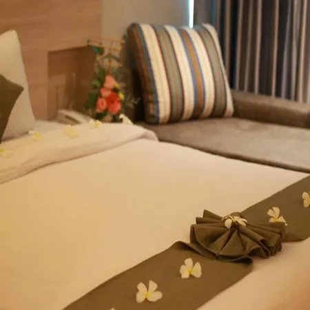 โรงแรม Levana - Sha Extra 3*
