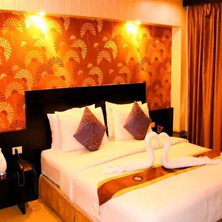 Tez Palace Hotel 2*