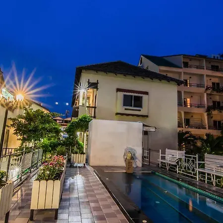 Sutus Court 1 Hotel 3*