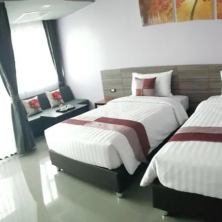 Lakkhana Poolside Pattaya