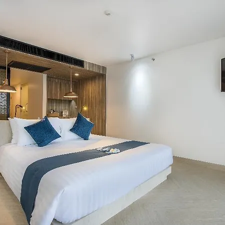 Hotel Golden Tulip Beachfront Pattaya