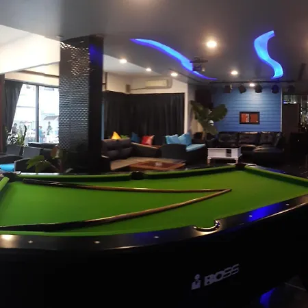 โรงแรม Koenig Mansion 4*