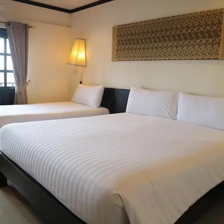 โรงแรม โกลเดนท์ทิวลิป เอสเซนเชียล พัทยา Pattaya