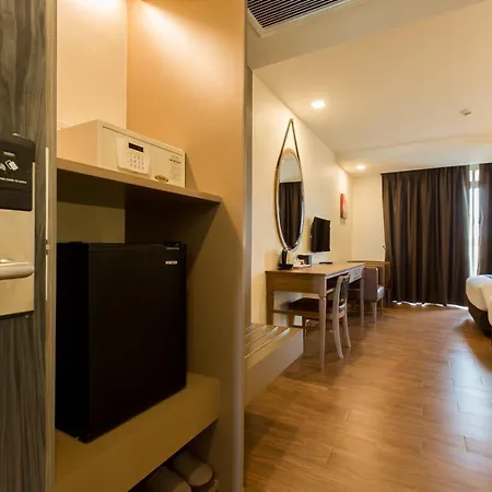 Crystal Luxury โรงแรม Pattaya