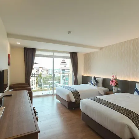 Crystal Luxury โรงแรม 4*
