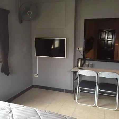 บ้านพัก Shanghai Monna Bar 4*