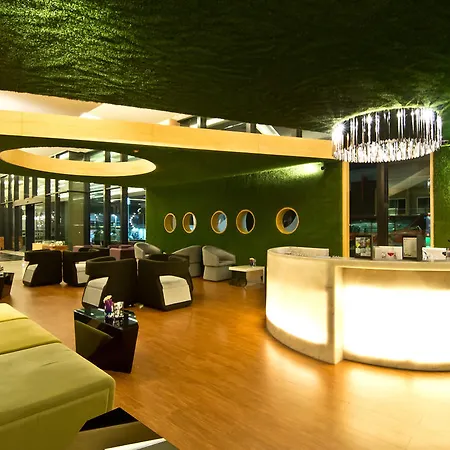 Tsix5 Hotel 4*