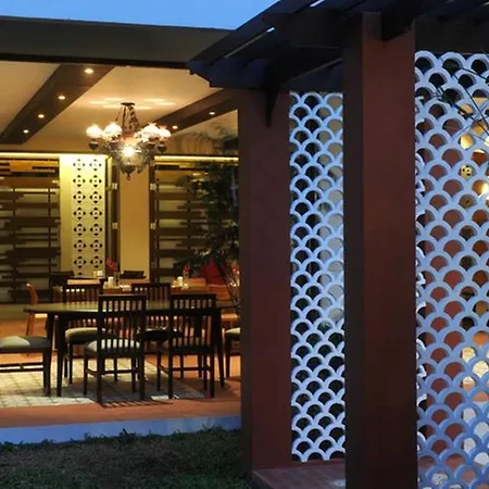 Hotel Baan Khun Nine