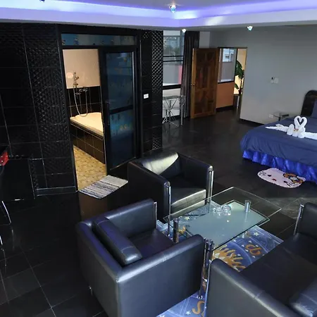 โรงแรม Koenig Mansion