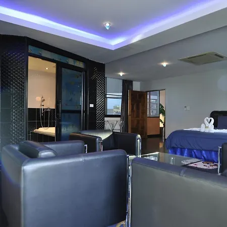 Koenig Mansion 4*