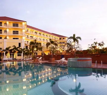 Cross Pratamnak Pattaya
