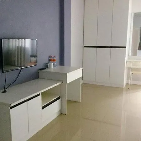 โอโย 75389 แพนโดร่า เฮาส์ โรงแรม
