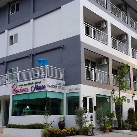 โอโย 75389 แพนโดร่า เฮาส์ โรงแรม 2*