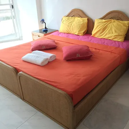 View Talay 1 Jomtien Bed & Breakfast