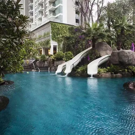 Sky Swimming Pool Riviera Pattaya