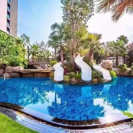 อพาร์ตโฮเทล Sky Swimming Pool Riviera