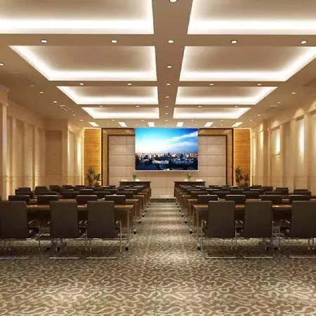 อพาร์ตโฮเทล Sky Swimming Pool Riviera