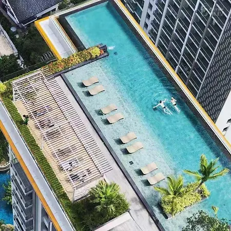 อพาร์ตโฮเทล Sky Swimming Pool Riviera Pattaya