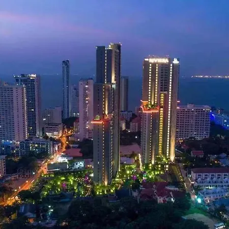 อพาร์ตโฮเทล Sky Swimming Pool Riviera