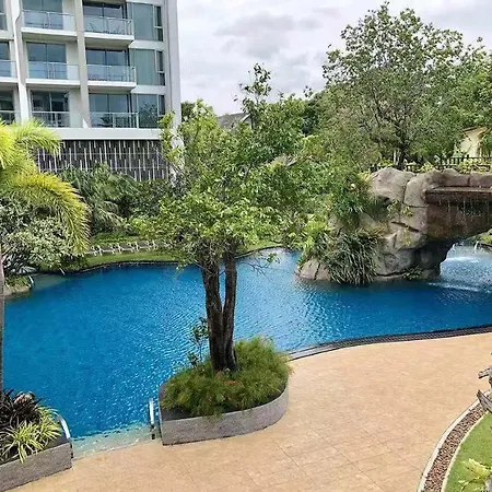 Sky Swimming Pool Riviera Pattaya