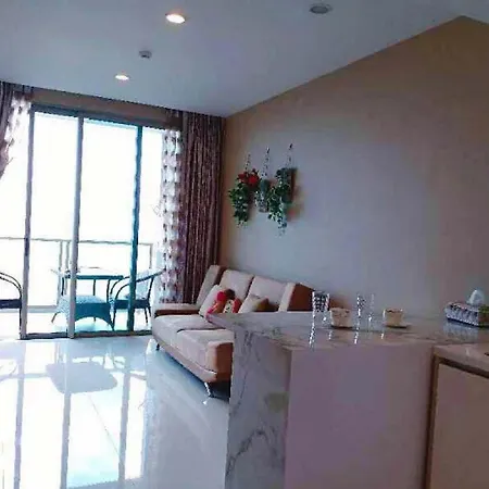Sky Swimming Pool Riviera Aparthotel Pattaya