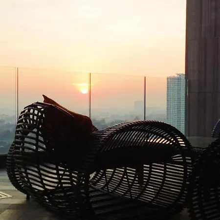 Sky Swimming Pool Riviera Aparthotel Pattaya