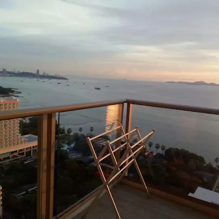 อพาร์ตโฮเทล Sky Swimming Pool Riviera *