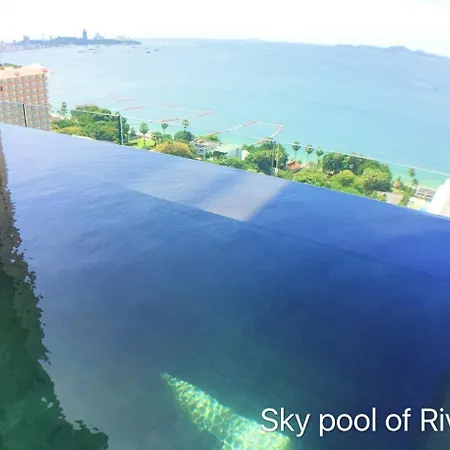 Sky Swimming Pool Riviera อพาร์ตโฮเทล *