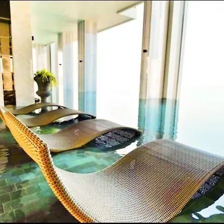 Sky Swimming Pool Riviera อพาร์ตโฮเทล *