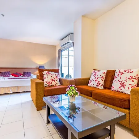 Eastiny Plaza Hotel 3*