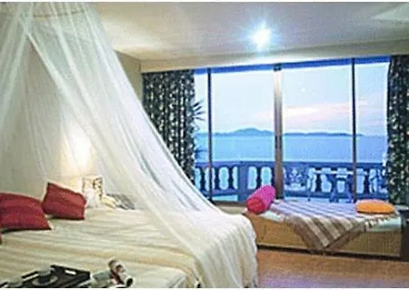 Golden Cliff House Resort Pattaya