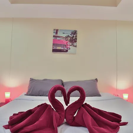 Harrys Bar & Restaurant โรงแรม Pattaya