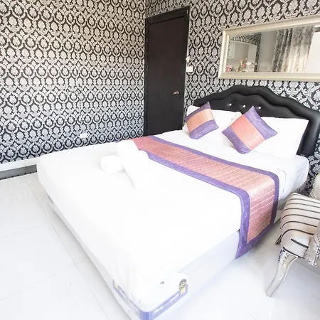 Q&D Suite Mansion 3 3* Pattaya