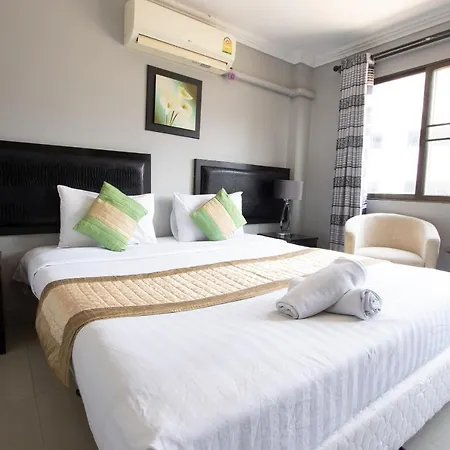 Hotel Q&D Suite Mansion 3 3*