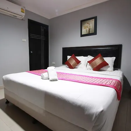 Q&D Suite Mansion 3 Hotel 3*