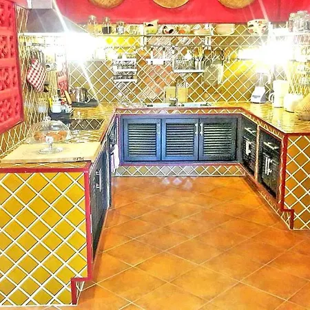 Amazing Tropical Family Thai Style Costs Included Pattaya