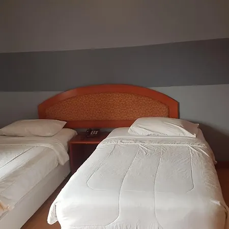 Queen Hotel Pattaya
